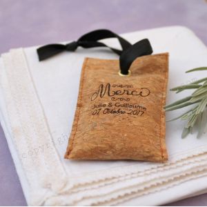 le-sachet-lavande-personnalise-en-liege-les-petits-cadeaux