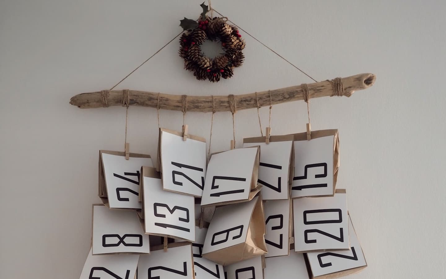 Calendrier de l'avent la reine des neiges, petits cadeaux