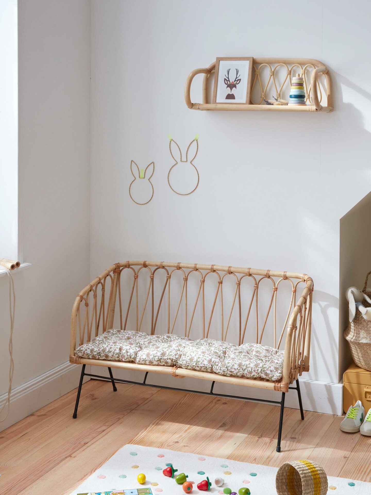 banquette-enfant-rotin-naturel-cyrillus