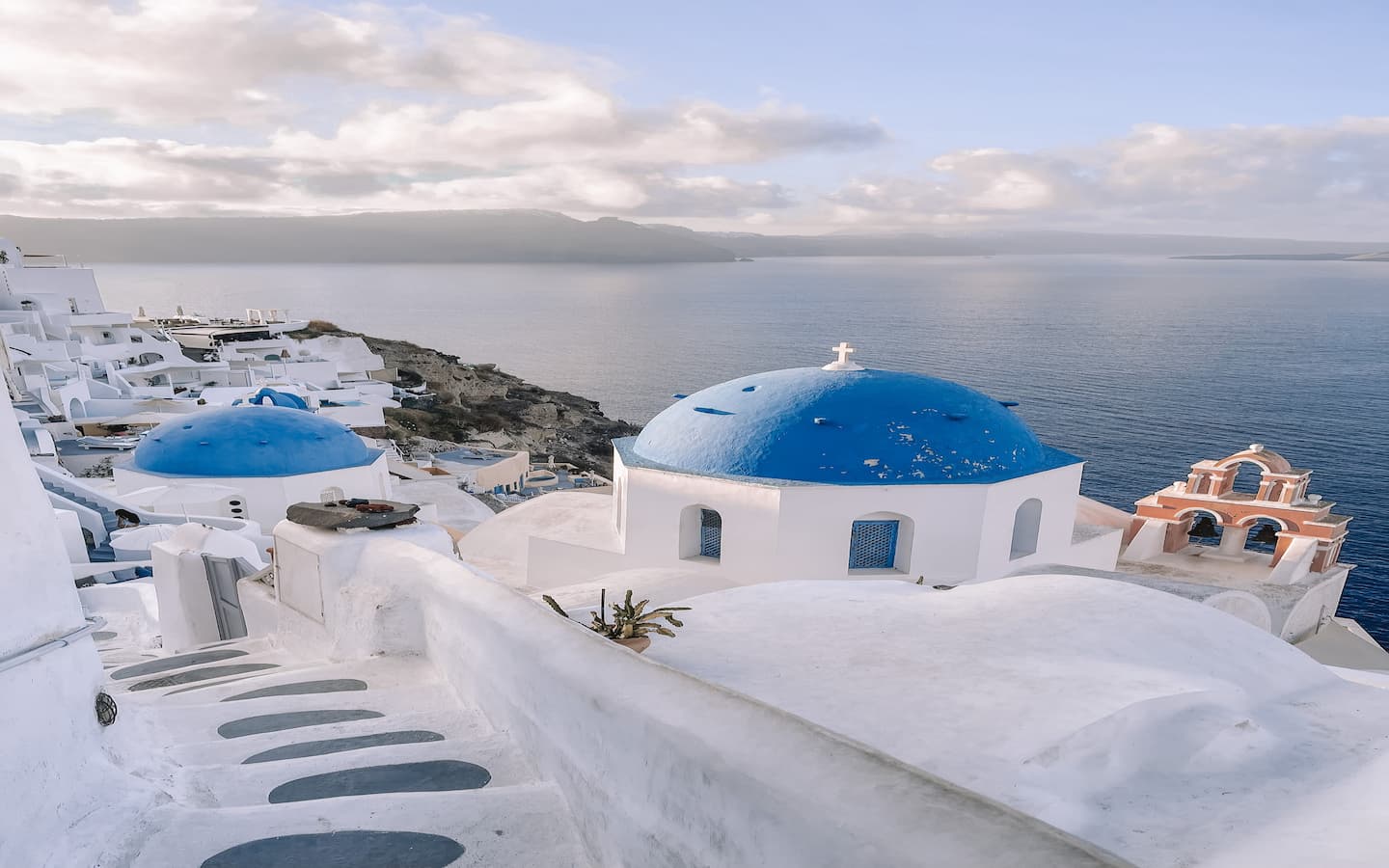 Santorin, Grèce. Photo de Bartosz Marciniak sur Unsplash