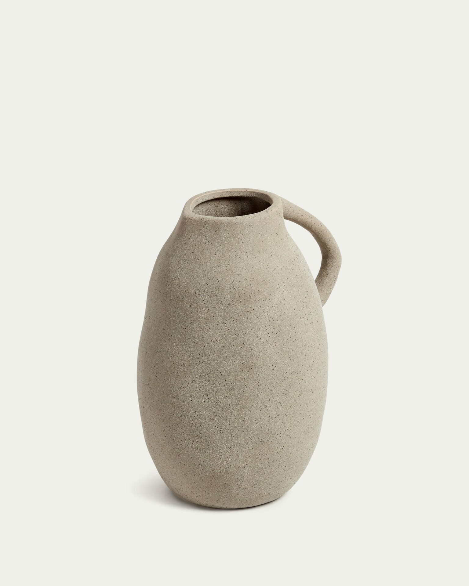 vase-yandi-en-cramique-finition-beige-245-cm-kave-home