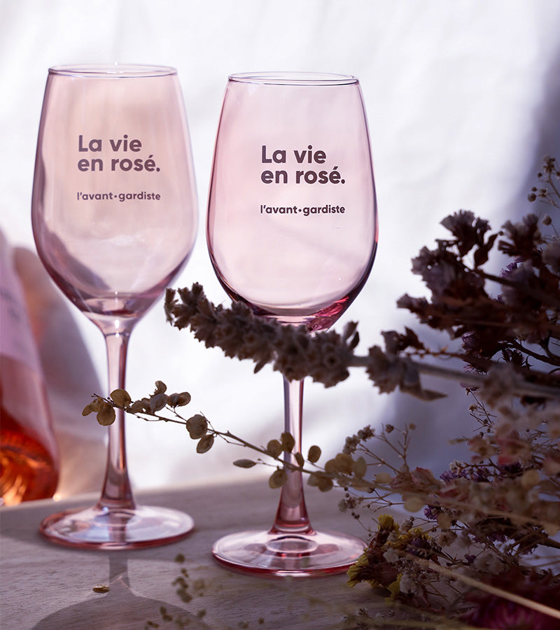 set-de-deux-verres-la-vie-en-ros-lavant-gardiste