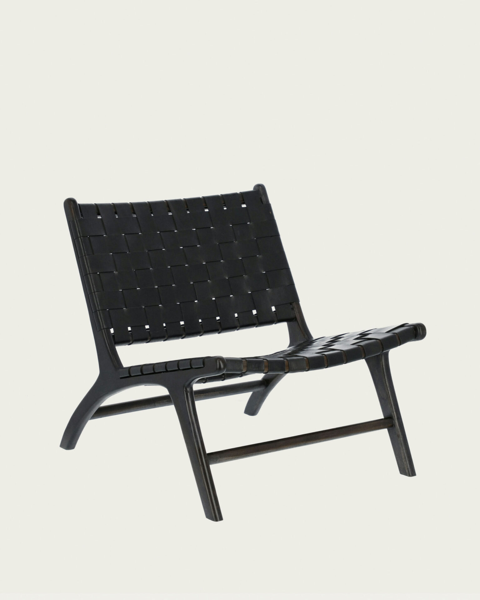 fauteuil-calixta-noir-kave-home