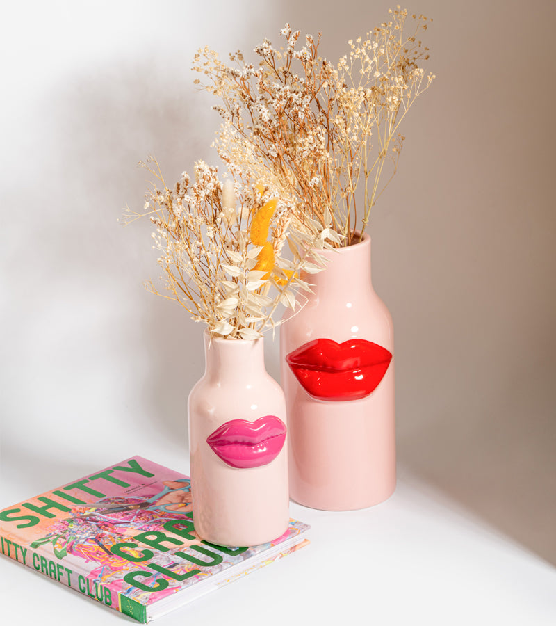 vase-lips-en-cramique-lavant-gardiste