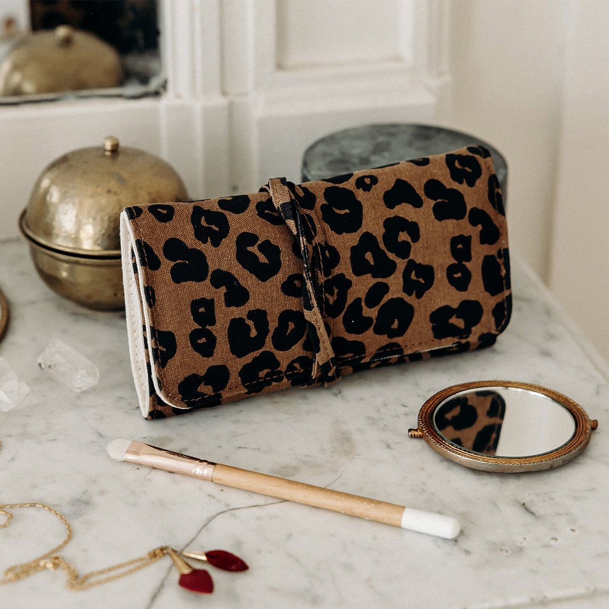 pochette-bijoux-lopard-les-raffineurs