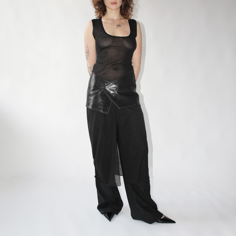 ceinture-jupe-en-cuir-noire